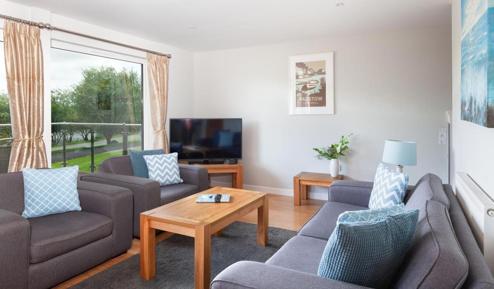 Kingfisher Hot Tub & Log Burner House On Premium Lakeside With Resort Facilities St Columb Major エクステリア 写真